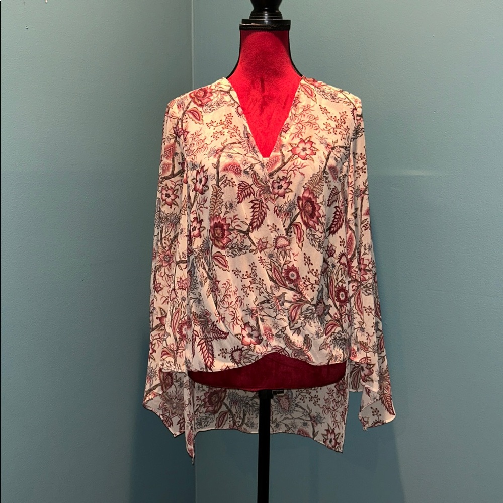 BCBGMaxAzria Red and Cream Floral Patterned Top Size Medium
